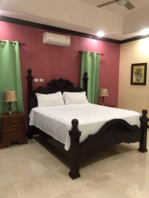 Lovely 2 bedroom vacation home away from home